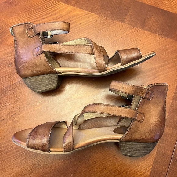 Miz Mooz NYC - Gladiator Sandals Size 41 Cosmo Brandy Brown Studded - Picture 4 of 8